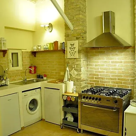 Piazza Mercato Hotel 3*
