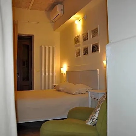 Piazza Mercato Hotel 3*