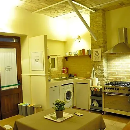 Piazza Mercato Hotel 3*